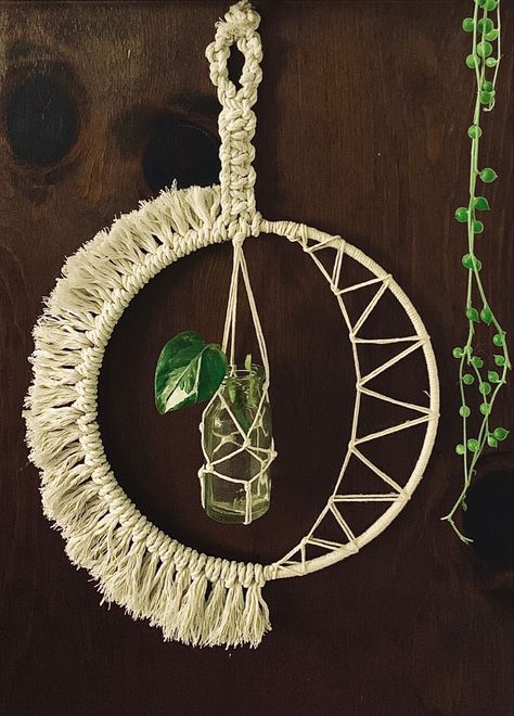 Fimo, Macrame Herb Drying Rack, Sun Moon Macrame, Macrame Sun Diy, Sun And Moon Macrame, Pagan Macrame, Macrame Moon Tutorial, Macrame Sun Catcher, Macrame Moon Diy