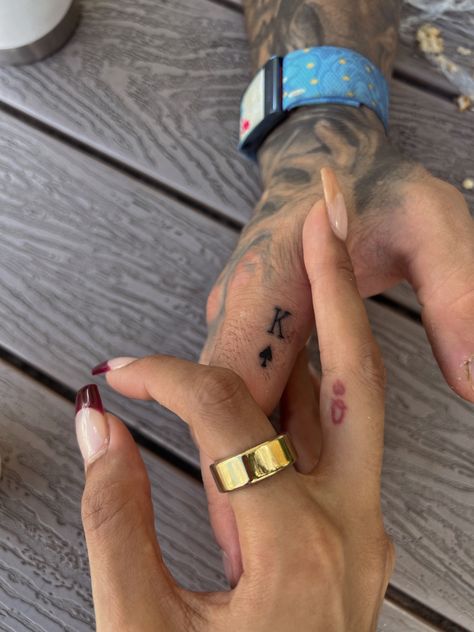 Tiny Unique Tattoos For Women, K And Q Tattoo, Matching Tattoos For Boyfriend, Matching Finger Tats, Tattoos Women Aesthetic, Sweetie Tattoo, Tattoos For Couples Unique, Tiny Arm Tattoos For Women, Tattoos For Parents Meaningful