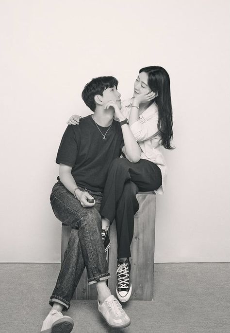 Couple Studio Photoshoot Ideas Korean, Selfshoot Studio Poses, Self Photoshoot Studio Poses Couple, Korean Couple Photoshoot Casual, Self Portrait Studio Poses Couple, Korean Self Photo Studio Pose Couple, Selfphoto Studio Ideas, Couple Photoshoot Poses Studio, Korean Couple Photoshoot Studio