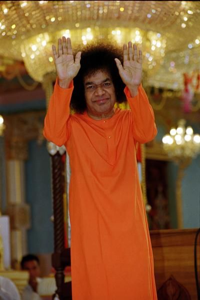 Sri Satya, Satya Sai Baba, Barbie And Her Sisters, Consciousness Quotes, Photo Facts, Sai Baba Hd Wallpaper, God Photos, Rama Image, Sathya Sai Baba