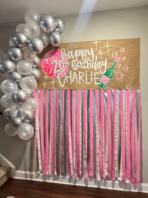 21 St Party Ideas, Brown Paper 21st Sign, Kawaii, Dorm Bday Decorations, 25th Birthday Sign, Birthday Decorations 20 Years, 21st Birthday Wall Decorations, 21st Birthday Ideas Brunch, 20th Birthday Sign Ideas