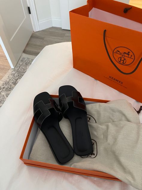 Hermes Sandals. Oran Sandals. H Sandals. Desigber Shoes Sandals. Hermes. Luxury Shopping. Must Have Sandals, Hermes Slippers, Flat Sandals Summer, Sandals Outfit Summer, Oran Sandals, Hermes Oran Sandals, Shoes For Summer, Women's Flat Sandals, Fashion Slides