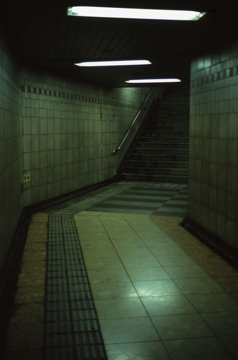 Desain Editorial, Subway Station, Dreamcore Weirdcore, Level Design, Cinematic Photography, Grunge Aesthetic, Green Aesthetic, Abandoned Places, Metropolis