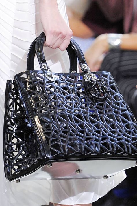 Details at Christian Dior Spring-Summer 2014 Fashion Show #PFW #RTW #SS14 #Dior #LVMH via elle.com Cristian Dior, Christian Dior Paris, Dior Paris, Wedding Bags, Paris Spring, Handbag Heaven, Dior Handbags, Shopping Tips, Beautiful Handbags