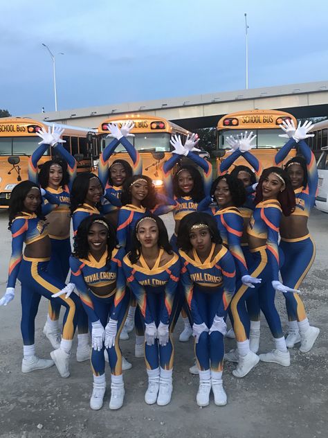 Majorette Dance Pictures, Step Team Aesthetic, Dance Majorette, Hbcu Dancers, Hbcu Experience, Cheer Fits, Majorette Dance Uniforms, Majorette Dance, Majorette Outfits