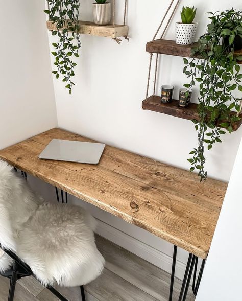 Alcove Desk, Spare Room Office, Rustic Office, Rustic Desk, Wooden Bedroom, Office Room Decor, Scaffold Boards, Beautiful Desk, Bedroom Desk