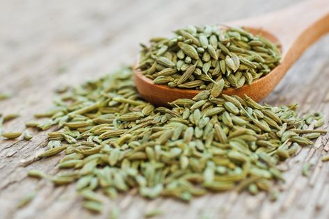 Fennel Vs Anise: What’s The Difference Between Anise And Fennel Fennel Pasta, Fennel Recipes, Pizza Fatta In Casa, Roasted Fennel, Anise Seed, Herbal Teas Recipes, Kitchen Spices, Upset Stomach, Fennel Seeds