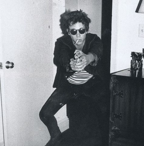 Richard Hell, Goth Outfit Inspo, Cultura Punk, Punk Boy, 70s Punk, Arte Punk, Lou Reed, Punk Scene, Punk Rocker