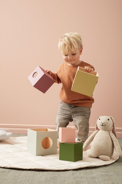 Wooden stackable cubes perfect for kids in any age. Encourages logical thinking, exercises motor skills, coordination. Kids Studio, Baby Club, Shapes For Kids, Nursery Modern, Kids Photoshoot, Stacking Toys, Logical Thinking, Montessori Toys, Motor Skills