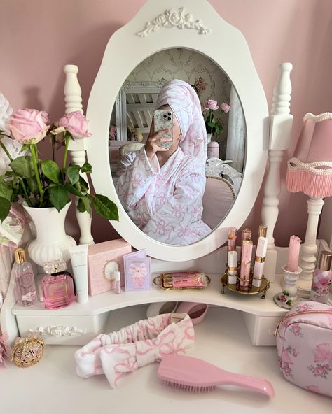 Happy Saturday sweet princesses! 💕✨🎀☀️ #happysaturday #girly #princesscore #loveshackfancy #pinkaesthetic #bow #coquette #hyperfeminine #skincare #makeup @loveshackfancy Pink Lifestyle Aesthetic, Pink Self Care Aesthetic, Skincare Girlies, Pink Aesthetic Instagram, Girly Things Aesthetic, Coquette Lifestyle, Loveshackfancy Aesthetic, Pink Coquette Aesthetic, Girly Lifestyle