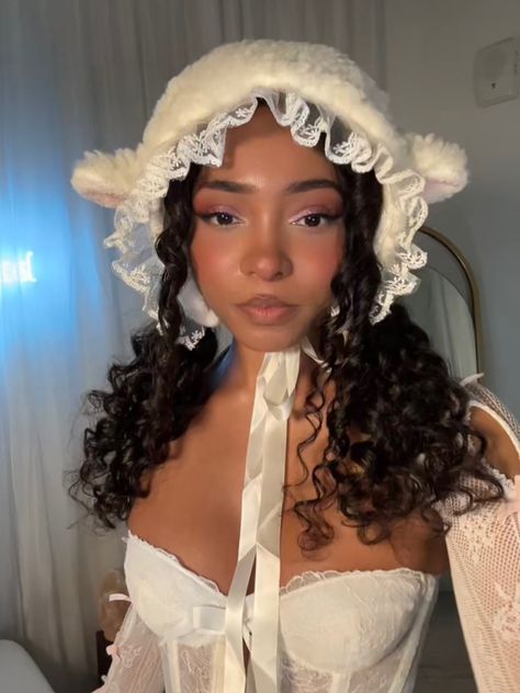 Pretty black girl in a bo peep sheep halloween costume with a furry hat and white corset Cute Pretty Halloween Costumes, Jessie And Bo Peep Costume, Bo Peep Make Up, Little Bo Peep Aesthetic, Lamb Costume Womens, Pretty Costume Ideas, Snowbunny Halloween Costume, Bo Peep And Sheep Costume, Sheep Costume Women