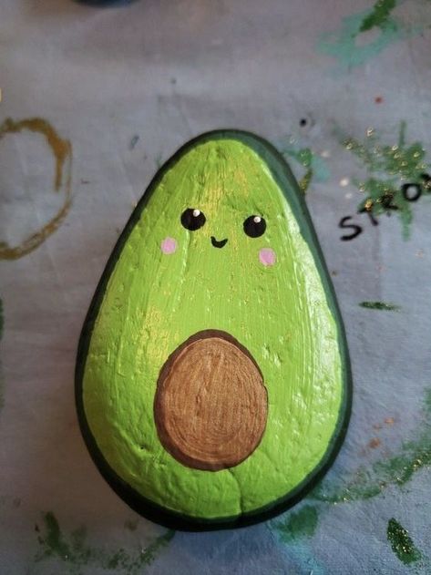 Avocado Painting, Drawing Rocks, Painting Ideas Creative, Diy Rock Art, Stone Art Painting, Painted Rocks Kids, Painted Rocks Craft, Painted Rocks Diy, Rock Painting Ideas Easy