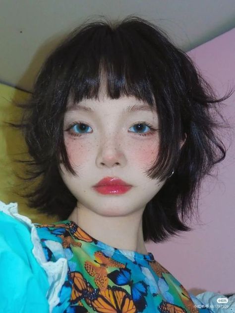 17 Ways to Style and Accessorize Your Hime Haircut: A Guide for Every Length and Texture Harajuku Hairstyle Short, Hime Haircut Short Hair, Hime Bangs Short Hair, Very Short Layered Haircuts, Short Hairstyles Reference, Hair Styles References, Short Hairstyles Drawing Reference, Hime Haircut Short, Short Hime Haircut