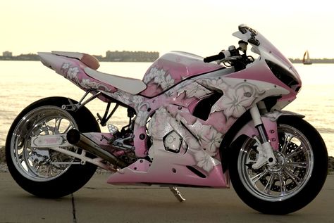 Motorcycles and Pink - Motorcycle Forum Pink Motorcycle, Motorcycle Aesthetic, Custom Sport Bikes, Pink Bike, Pretty Bike, Biker Love, Yamaha R6, Girly Car, Sports Bikes Motorcycles