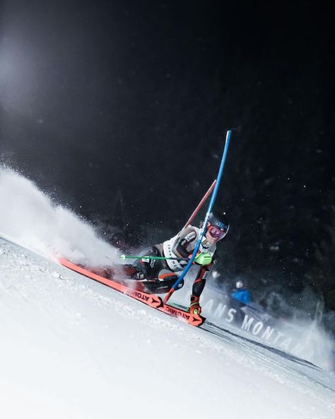 Alpine Skiing Racing, Ski Racing Aesthetic, Ski Wallpaper, Racing Aesthetic, Ski Photography, Race Night, Slalom Skiing, Skiing Aesthetic, 2024 Board