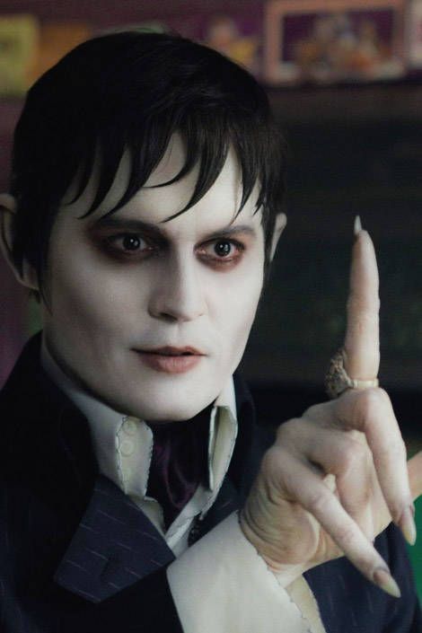 Johnny Depp in Dark Shadows - Tim Burton Movie Makeup - Elle Johnny Depp Dark Shadows, Johnny Depp News, John Depp, Johnny Depp Characters, Barnabas Collins, Tim Burton Characters, Vampire Makeup, Jhonny Deep, Movie Makeup