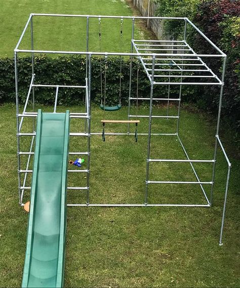 Backyard Jungle Gym, Homemade Gym Equipment, Kids Climbing Frame, Backyard Gym, Kids Play Equipment, Diy Gym, Diy Home Gym, Kids Climbing, Backyard Swings