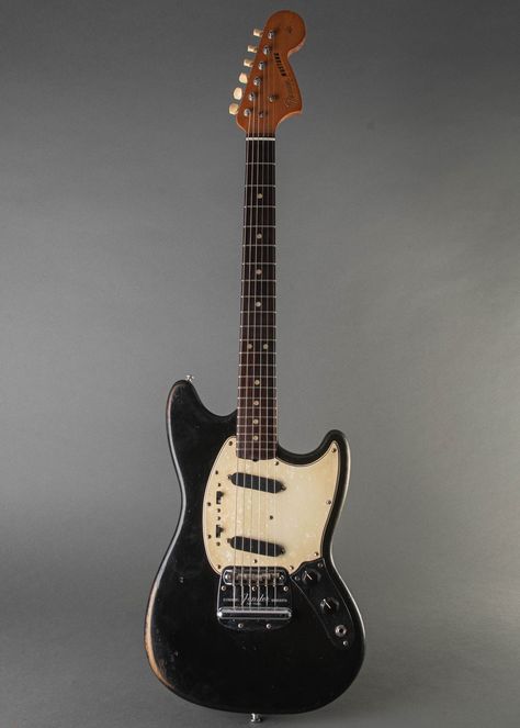 Fender Mustang 1965, Black | Carter Vintage Guitars Fender Mustang Guitar, Mustang Guitar, Electric Guitar Kits, Fender Mustang, Guitar Obsession, Guitar Rig, Guitar Kits, Telecaster Guitar, Fender Electric Guitar