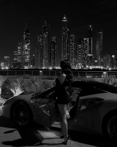 Luxury Lifestyle Rich Life, Morana Vitalio, Rich Lifestyle Luxury, Woman In Car, Rich Women Lifestyle, Rich Couple, Foto Glamour, Luxury Couple, Luxury Lifestyle Women