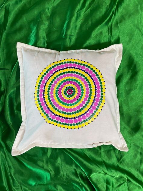 Dot Mandala On Fabric, Art On Fabric, Dot Mandala, Dot Art Painting, Mandala Dots, Dot Art, Dot Painting, Dots Art, Fabric Painting