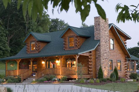 Prefab Log Cabins, Log Cabin House Plans, Log Cabin House, Small Log Homes, Log Homes Exterior, Log Cabin Exterior, Cabin Style Homes, Log Cabin Plans, Log Cabin Floor Plans