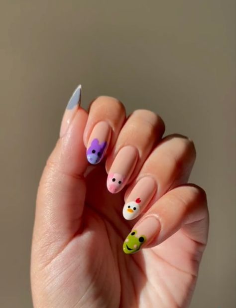 Cute Nails With Animals, Childish Nail Designs, Animal Nails Short, Simple Cat Nail Art, Worm Nail Art, Animals Nails Design, Cute Animals Nails, Animal Nails Acrylic, Silly Nail Designs