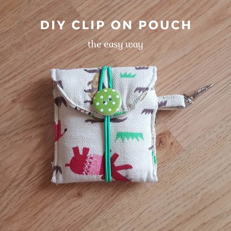 Small Pouch Diy, Diy Coin Purse, Felt Pouch, Pouch Diy, Pouch Sewing, Keeping It Real, Scrap Fabric Projects, Small Sewing Projects, Crochet Keychain