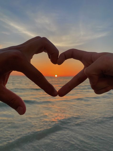 Couple heart hands beach summer Florida vacation aesthetic Summer Date Ideas, Summer Florida, Couple Heart, Vacation Aesthetic, Universal Language, Heart Hands, Date Ideas, Florida Vacation, Perfect Summer