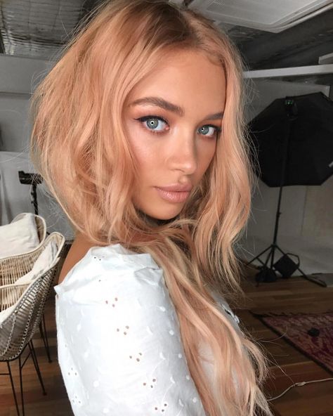 Thank you @nakman1 for my peachy hair colour Hair styled and makeu #coloración Jahodová Blond, Peachy Blonde, Peachy Hair Color, Cheveux Oranges, Peach Hair Colors, Hello Hair, Strawberry Blonde Hair Color, Peach Hair, Vlasové Trendy