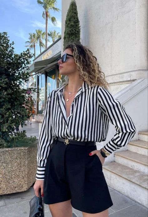 What Are Business Casual Outfits for Women? Best Smart Casual Outfits in Summer 2024 29 Dress Room, Luxury Photography, Stylish Work Attire, Classic Style Outfits, Business Casual Outfits For Women, Casual Day Outfits, Elegante Casual, Fashion Mistakes, Ținută Casual