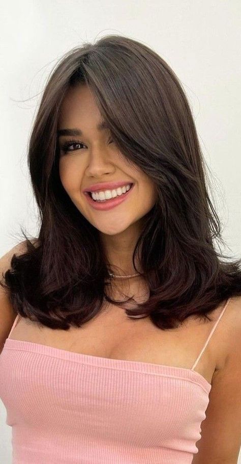 Layers For Short Length Hair, Haircuts For Medium Length Hair, Silver Strand, Hairstyles For Layered Hair, Shoulder Length Hair Cuts, Haircuts For Medium Hair, Haircuts Straight Hair, Best Short Haircuts, Trendy Haircuts