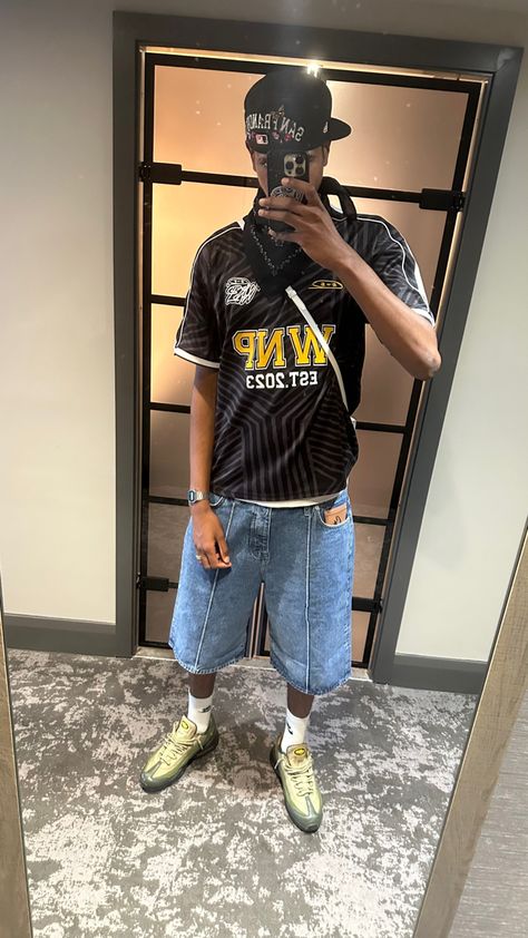 WNP jersey corteiz air max 95 crtz jorts Goyard bag Crtz Corteiz Aesthetic, Uk Streetwear Summer, Air Max 95 Outfit Men, Airmax 95 Outfit, Crtz Rtw, Air Max Outfit, Guys Fashion Casual, Uk Streetwear, Fleece Outfit