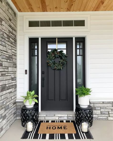 Grey House Porch Decor, Black Double Exterior Doors, Frontdoor Rug Ideas, Outdoor Entry Rug Front Doors, How To Place End Tables In Living Room, Front Porch Ideas With Black Door, Trendy Front Doors 2023, Front Porch Decor Black Door, Front Entry Way Ideas Outdoor