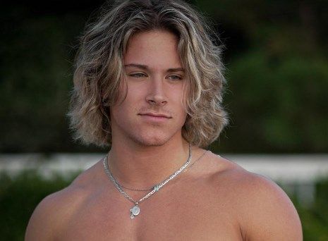 Men Blonde Long Hair, How To Get More Texture In Your Hair, Alex Eubank Hair, Alex Haircut, Alex Eubank, Textured Quiff, Ben Afleck, Surfer Hair, The Quiff