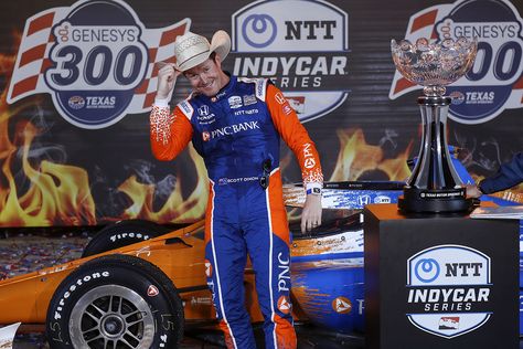 Defending and six-time series champion Scott Dixon dominated tonight’s opening round of this weekend’s doubleheader at Texas Motor Speedway, scoring Honda’s third consecutive victory to open the 2021 NTT INDYCAR SERIES season. Honda now leads rival Chevrolet by 42 points (265-223) as it seeks a fourth consecutive INDYCAR Manufacturers’ Championship. Starting third, Dixon quickly took […] Scott Dixon, Nascar Champions, Martin Truex Jr, Indycar Series, Time Series, Honda S, Motor Speedway, Indy Cars, Grand Prix