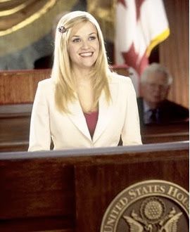 Reese! Reese Witherspoon Legally Blonde, Legally Blonde Outfits, Blonde Outfits, Legaly Blonde, Reese Witherspoon Movies, Legally Blonde 2, Blonde Movie, Ava Phillippe, Mom Series