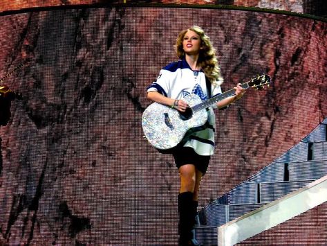 With Taylor Swift set to take the stage in Toronto during hockey season, it is clear that Leaf fans are looking elsewhere for their entertainment. Nhl, Toronto, Ice Hockey, Taylor Swift Hockey, Hockey Season, Hockey Fans, Maple Leafs, Nhl Hockey, The Stage