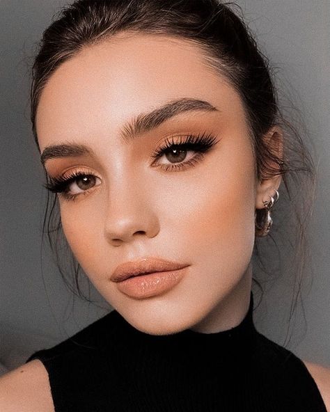 Balayage, Simple Prom Makeup Natural Looks Winged Liner, Super Soft Glam Makeup, Business Makeup Professional, Bridal Makeup Brown Eyes, College Makeup, Fresh Makeup Look, Wedding Makeup For Brown Eyes, Casual Makeup