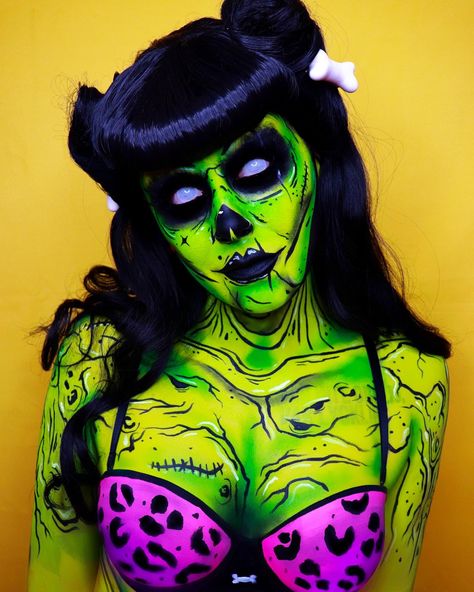 Colorful Zombie Makeup, Sfx Makeup Horror Make Up, Pop Art Zombie Makeup, Zombie Makeup Ideas, Comic Makeup, Pop Art Zombie, Shoot Makeup, Halloween Creative, Tiktok Makeup