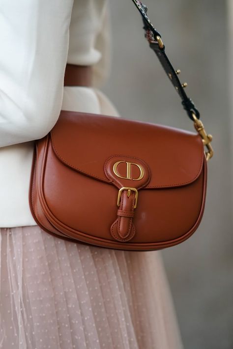 The Best Luxury Designer Handbags to Invest in 2021 Luxury Cross Body Handbags, Most Popular Luxury Bags, Small Luxury Handbags, Shoulder Bag Minimalist, Luxury Brand Purse, Handbags For Fall, Designer Handbag 2023, Luxury Bags For Women, High End Bags Luxury