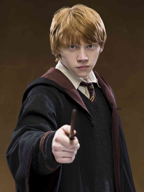 Rupert Grint as Ron Weasley. Severus Sneep, Harry Potter Cocktails, Rupert Grint Ron Weasley, Film Harry Potter, Glume Harry Potter, Cho Chang, Ronald Weasley, Harry Potter Ron, Images Harry Potter