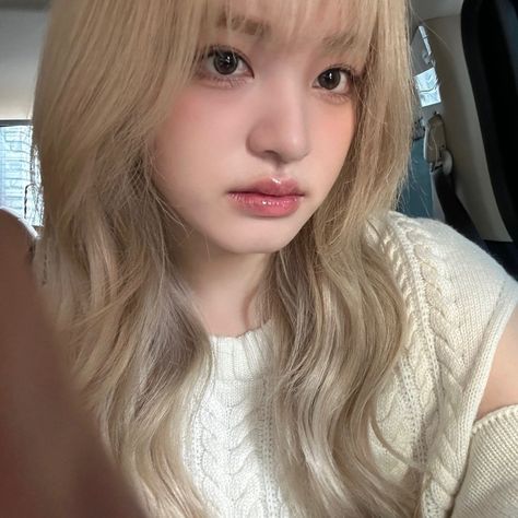 Liz Ive, Ive Liz, Dara Kpop, Korean Idol, I Love Girls, Girl Icons, Blonde Girl, Boyfriend Pictures, Kpop Girl Groups