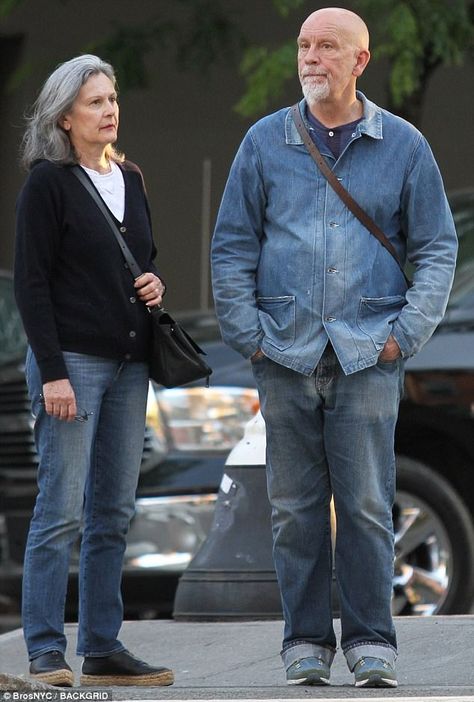 John Malkovich Fashion, Old Man Clothes, Americana Fashion Men, Old Man Outfit, Denim Stars, Old Man Fashion, Men's Denim Style, John Malkovich, Stylish Older Women