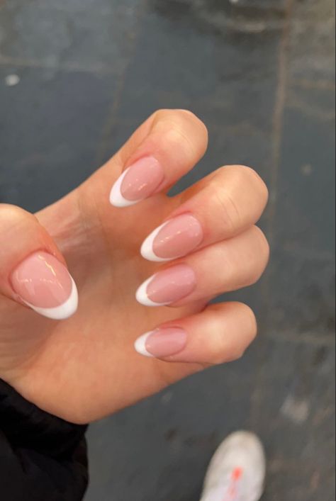 Oval Nails With White Tips, Cute Short Nail Sets Oval, Small Almond Nails Acrylic French Tip, Preppy White French Tip Nails, Back To School Nails Oval, French Tip Simple Nails, Nails For A 13 Yo, Short Oval French Tip Nails With Design, Nail Ideas Middle School