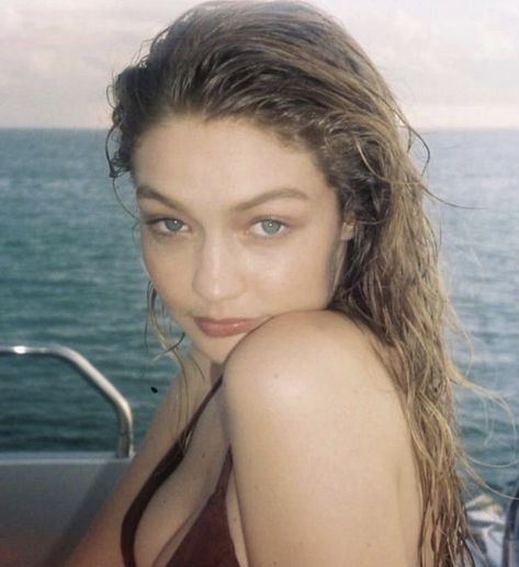 Zayn Malik, Gigi Hadid Pretty, Gigi Hadid Beauty, Gigi Hadid Looks, Hadid Sisters, Model Aesthetic, Bella Hadid, Gigi Hadid, العناية بالبشرة