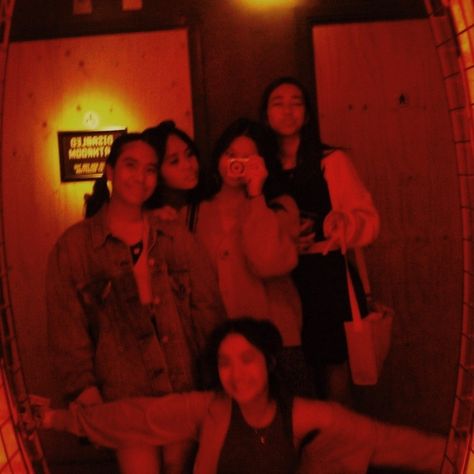 Red Light Aesthetic, Maze Aesthetic, Mirror Camera, City Life Photography, Vintage Friends, Light Aesthetic, Afraid To Lose You, Aesthetic Mirror, Camera Vintage