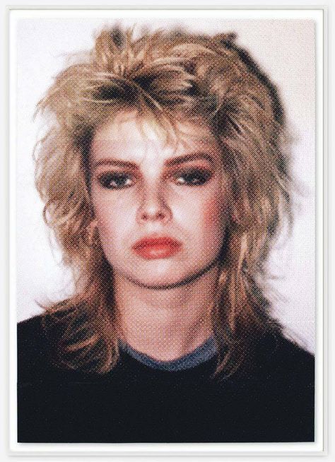 Kim Wilde ~ Check out for more pins: https://www.pinterest.com/nenoneo/kim-wilde/ Short Punk Hairstyles For Women, Kim Wilde Hair, 70s Mullet Women, 80s Mullet Women, 80s Hair Women, Kim Wilde 80's, 70s Mullet, 80s Womens Hair, 80s Mullet