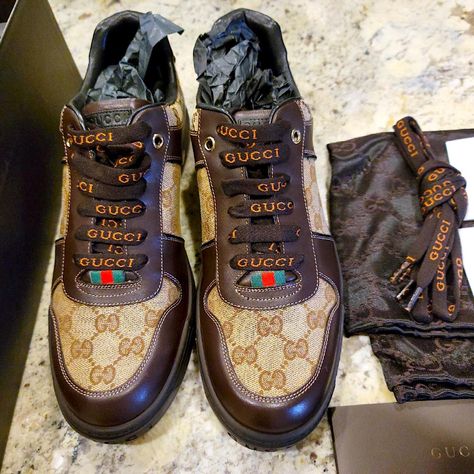 Extremely Rare Gucci Classic Sneakers New, Never Used 7.5 (G) These Are Classic Guccis, Impossible To Find In Brand-New Unused Condition. I've Seen A Pair Fairly Recently Sell For Over $1300 And My Last Pair I Had Sold For Over $1,200.00. Price Reduction For A Clean Easy Sell To Someone Who Really Appreciates These Beautiful Sneakers. These Beautiful Classic Gucci's That Are Brand New Never Even Tried On Our Impossible To Fine Now And Again Very Rare!!!! Very Rare Gucci Classic Sneakers New, Nev Gucci Couture, Gucci Shoes Mens, Oakley Shoes, Adidas Casual Shoes, Gucci Boutique, Gucci Mens Sneakers, Classy Outfits Men, Gucci Men Shoes, Gucci Shoes Sneakers