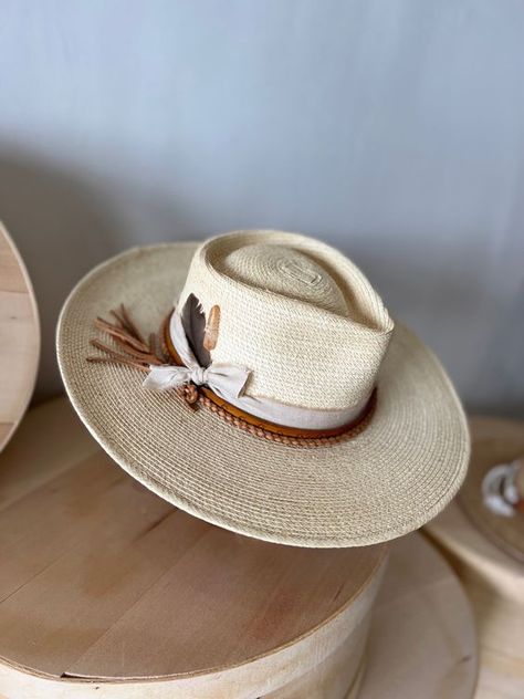 Personalized Hats For Women, Straw Hat With Feathers, Custom Straw Cowboy Hats, Braided Leather Hat Band, Diy Hat Bands For Women, Straw Hat Band Ideas, Make Your Own Cowgirl Hat, Custom Felt Hat Ideas, How To Make A Hat Band