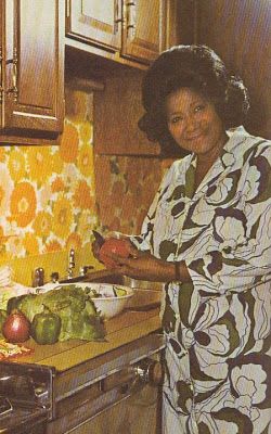 Cookbook Of The Day: Mahalia Jackson Cooks Soul Mahalia Jackson, Red Beans And Rice, Beans And Rice, Gospel Singer, Black Entertainment, Vintage Black Glamour, Black Music, Black Art Pictures, Red Beans